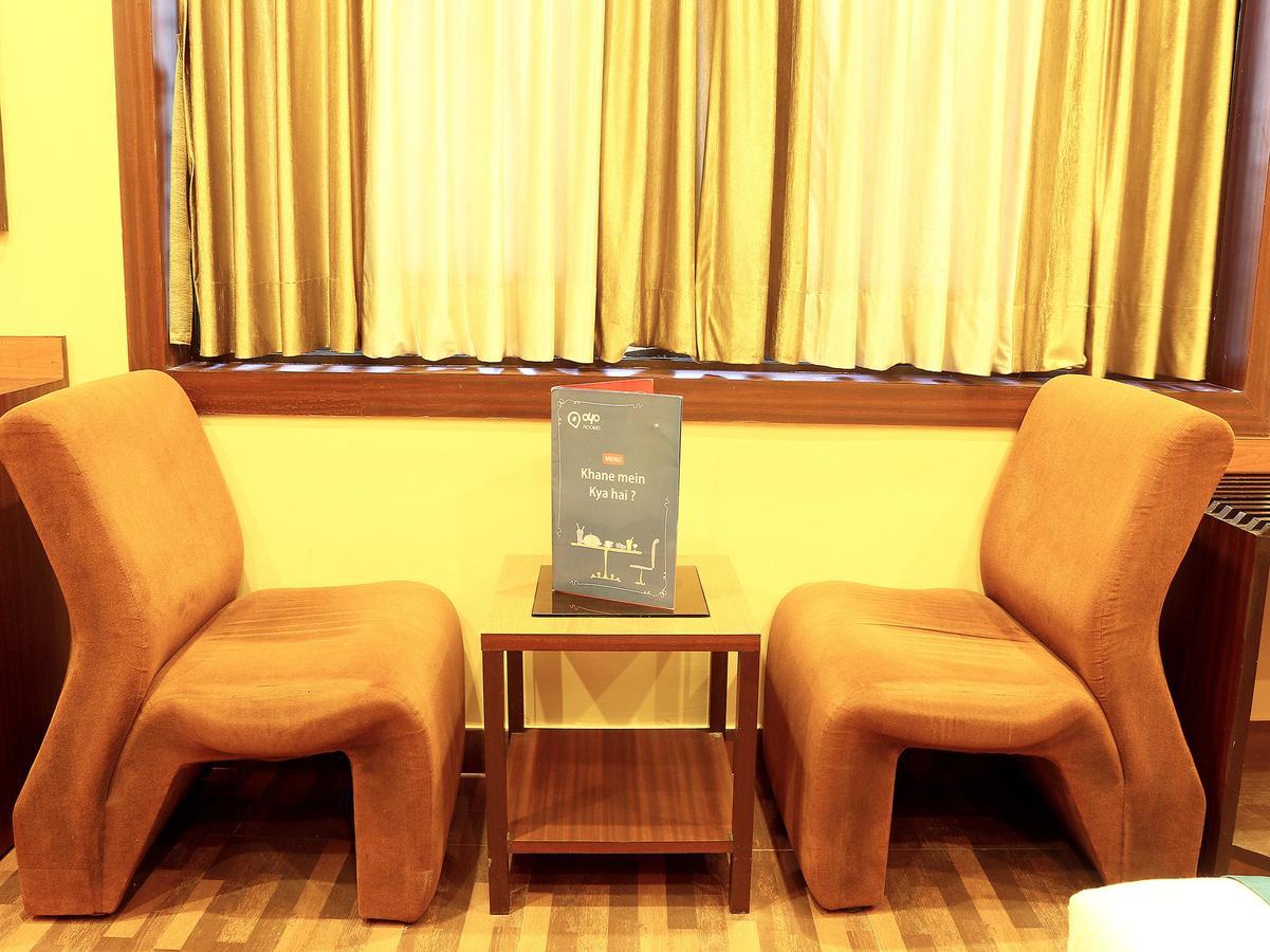 Hotel Trimoorti Колката Екстериор снимка